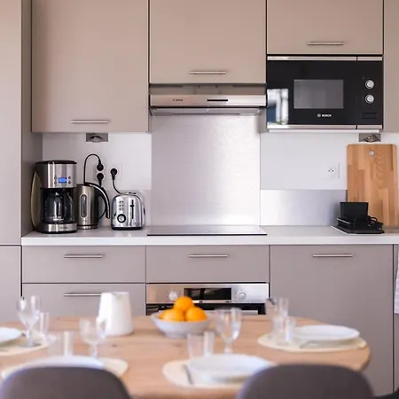 Sombrero - Sils Apartment Caen